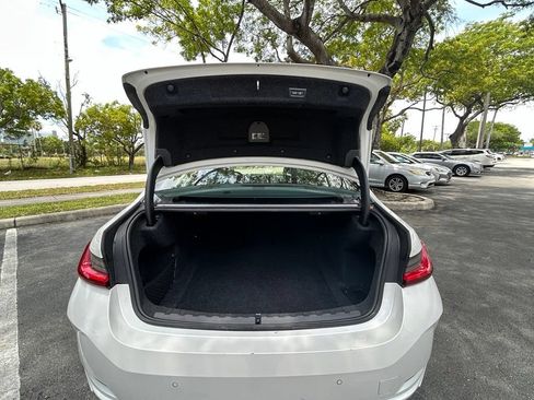 Used 2025 BMW 330i Sedan RWD image 39