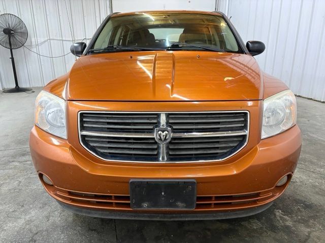 Used 2011 Dodge Caliber Heat FWD image 2