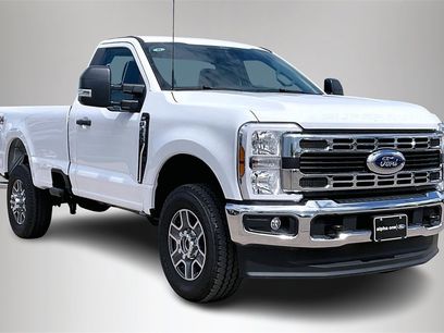 New 2025 Ford F350 XLT w/ FX4 Off-Road Package