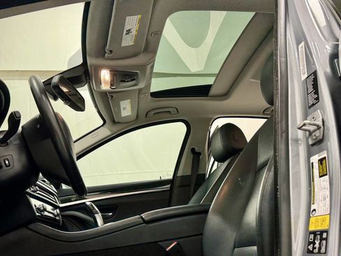 Used 2015 BMW 528i xDrive 528i xDrive AWD 4dr Sedan image 14