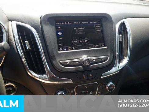 Used 2023 Chevrolet Equinox LT AWD/4WD image 9