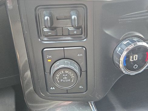 Certified 2021 Ford F150 Lariat w/ Equipment Group 502A High image 28