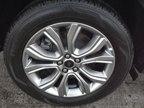 Used 2024 Ford Edge Titanium image 50