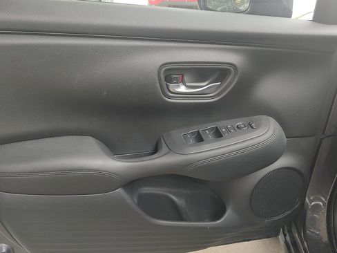 Certified 2023 Honda HR-V LX image 16