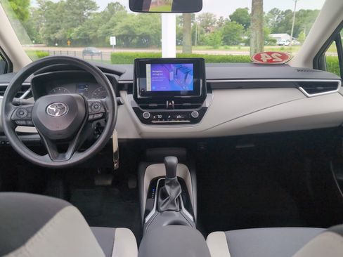 Certified 2024 Toyota Corolla LE FWD image 29