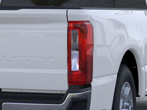 New 2026 Ford F350 XLT RWD image 21