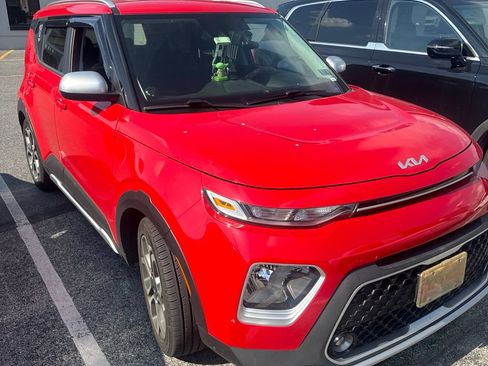 Certified 2022 Kia Soul X-Line FWD image 2