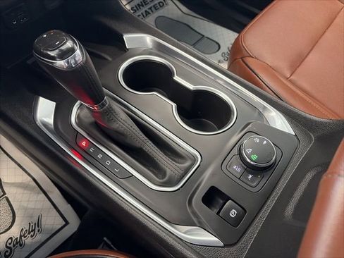 Used 2020 Chevrolet Traverse High Country image 20