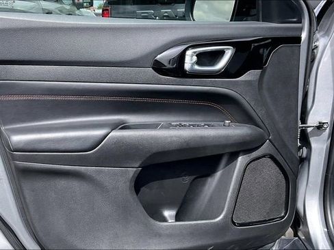 Certified 2023 Jeep Compass Trailhawk AWD/4WD image 18