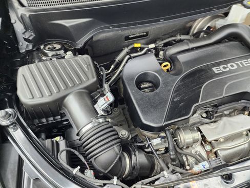 Used 2019 Chevrolet Equinox LT image 20