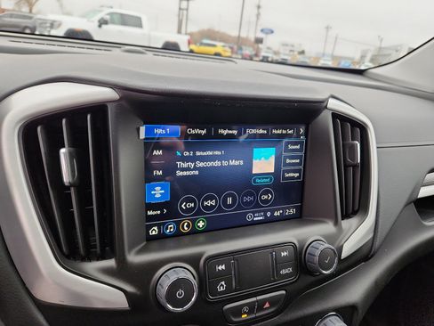 New 2024 GMC Terrain SLT w/ Elevation Edition image 16