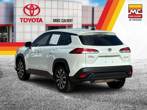 Certified 2025 Toyota Corolla Cross AWD Hybrid image 3