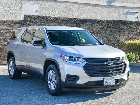 Used 2020 Chevrolet Traverse LS w/ LPO, Blackout Package image 3