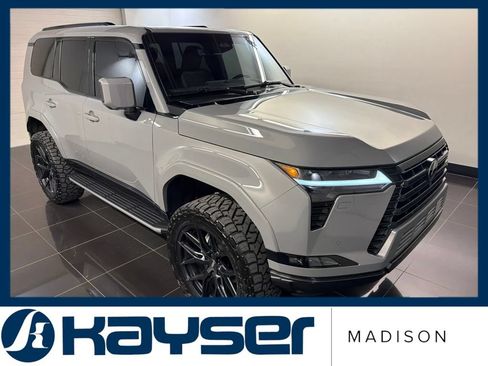 Used 2025 Lexus GX 550 w/ Accessory Package (2T) AWD/4WD image 1