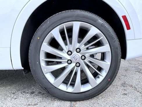 New 2026 Buick Envision Avenir image 22