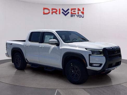 New 2026 Nissan Frontier Pro-X w/ Tow Package RWD image 8