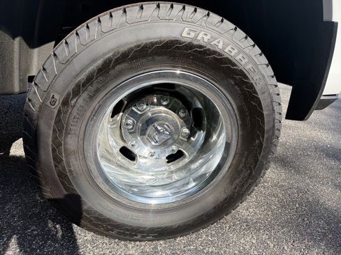 Used 2024 RAM 3500 Big Horn AWD/4WD image 22