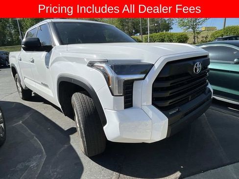 Used 2024 Toyota Tundra SR5 w/ SR5 Premium Package AWD/4WD image 5