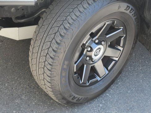 Used 2022 Toyota 4Runner Trail Special Edition AWD/4WD image 11