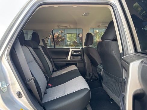 Used 2022 Toyota 4Runner SR5 image 18