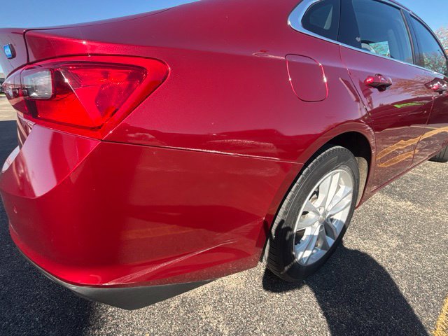 Used 2018 Chevrolet Malibu Hybrid w/ Driver Confidence Package FWD image 7