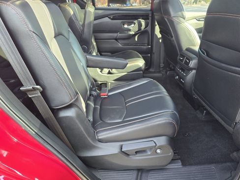 Used 2023 Honda Pilot TrailSport image 21