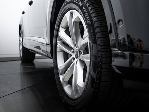 Certified 2025 Audi Q7 3.0T Premium Plus w/ Premium Plus Package image 20