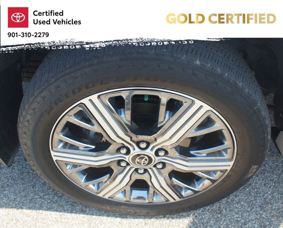 Used 2023 Toyota Sequoia Capstone AWD/4WD image 27