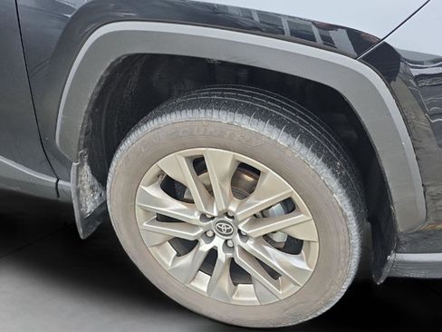 Used 2024 Toyota RAV4 XLE Premium image 61
