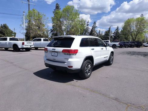 Used 2017 Jeep Grand Cherokee Limited w/ Trailer Tow Group IV AWD/4WD image 5