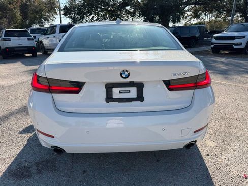 Used 2023 BMW 330i Sedan w/ Premium Package image 5