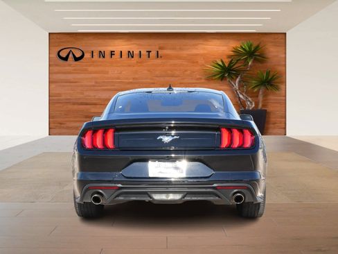 Used 2023 Ford Mustang Coupe image 6