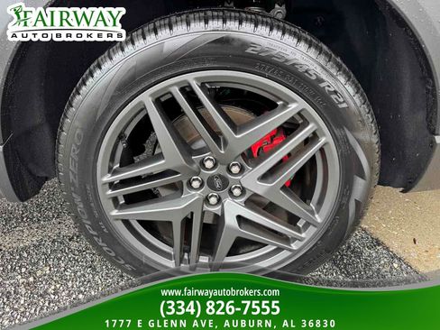 Used 2025 Ford Explorer ST-Line w/ ST-Line Street Pack AWD/4WD image 34