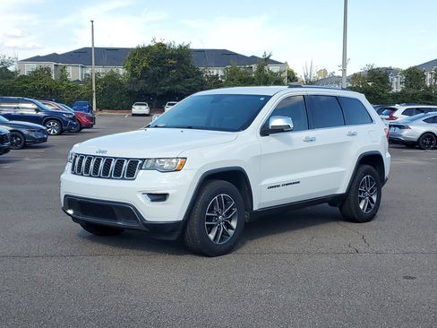 Used 2017 Jeep Grand Cherokee Limited image 38