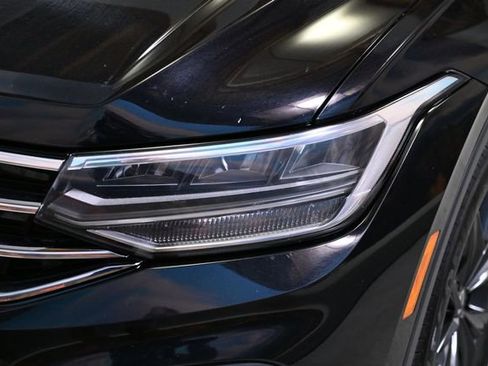 Used 2024 Volkswagen Tiguan SE image 13