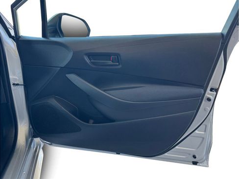 Used 2026 Toyota Corolla LE FWD image 18