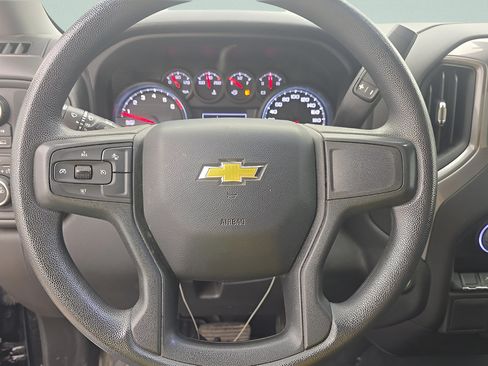 Used 2022 Chevrolet Silverado 1500 Custom AWD/4WD image 9
