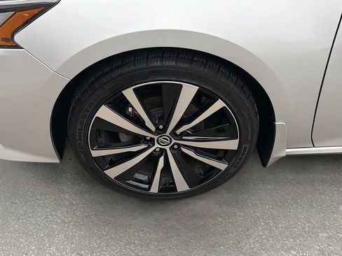 Used 2022 Nissan Altima 2.5 SR FWD image 37