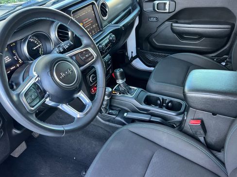 Used 2023 Jeep Wrangler Unlimited Rubicon 4xe image 11