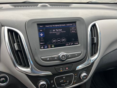 Used 2024 Chevrolet Equinox LS FWD image 13
