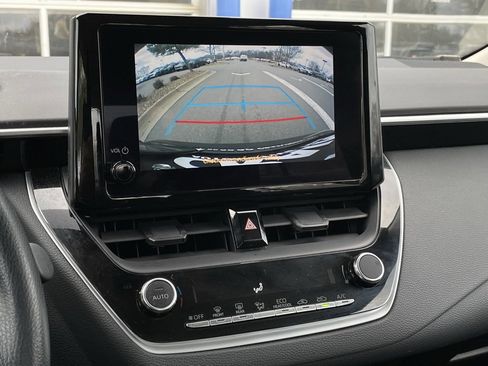 Used 2024 Toyota Corolla LE image 18