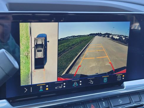 New 2025 Chevrolet Silverado 2500 LT w/ Texas Edition image 18