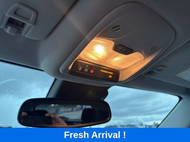 Used 2023 Chevrolet TrailBlazer LT w/ Convenience Package FWD image 10