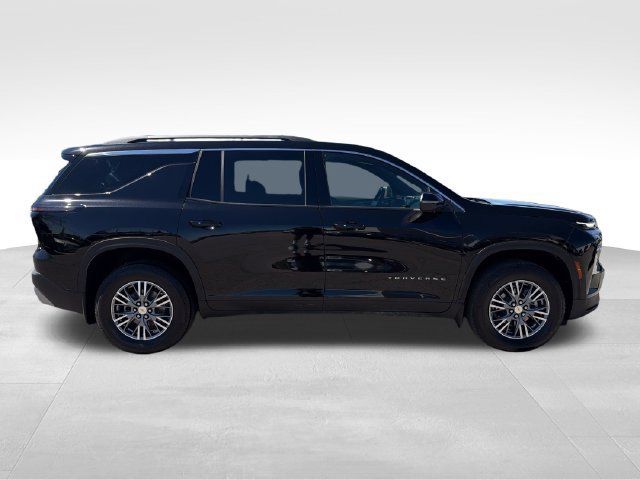 Used 2025 Chevrolet Traverse LT FWD image 8