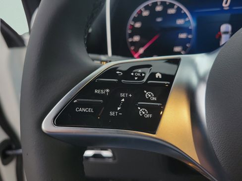 Certified 2026 Mercedes-Benz GLC 300 image 9