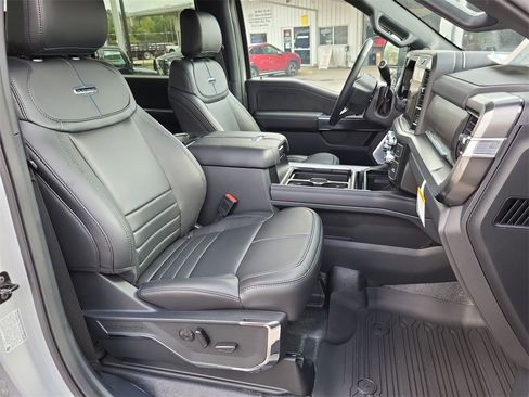 New 2026 Ford F250 Platinum image 25