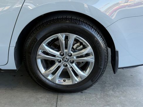 Certified 2023 Toyota Sienna XSE image 18