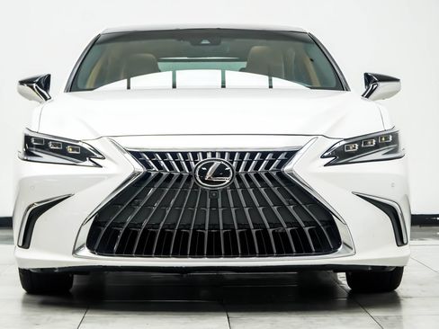 Used 2022 Lexus ES 350 Ultra Luxury w/ Accessory Package 2 FWD image 8