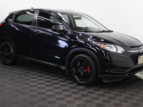 Used 2017 Honda HR-V LX image 1
