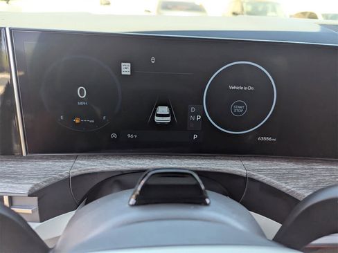 Used 2024 Hyundai Santa Fe Calligraphy image 33